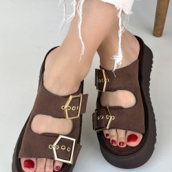 Coer Kahverengi Süet Çift Tokalı Terlik