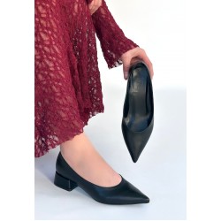 Ferla Siyah Cilt Topuklu Ayakkabı