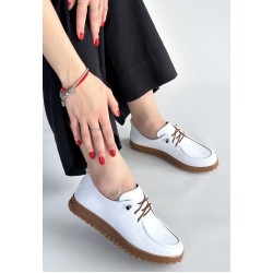 Guot Beyaz Cilt Bağcıklı Babet Ayakkabı