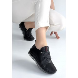 Kitta Siyah Deri Bağcıklı Spor Ayakkabı