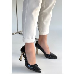 Motya Siyah Rugan Topuklu Ayakkabı