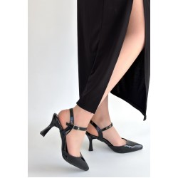 Suden Siyah Rugan Topuklu Ayakkabı