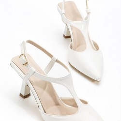 Tula Beyaz Rugan Topuklu Ayakkabı