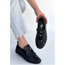 Warte Siyah Cilt Bağcıklı Spor Ayakkabı