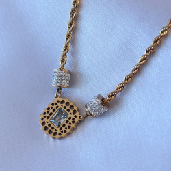 Mey İthalat® 316L Çelik Gold Renk Lotus Model Zirkon Taşlı Burgu Zincir Kadın Kolye