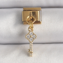 Mey İthalat® 316L Çelik Gold Renk Sallantı Zirkon Taşlı Anahtar Model Nomination Charm