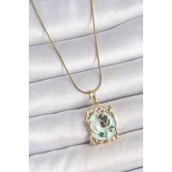 Mey İthalat® 316L Çelik Gold Renk Zincir Mavi Mineli Çiçek İşlemeli İnci Detay Portre Model Kadın Kolye