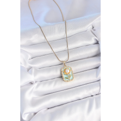 Mey İthalat® 316L Çelik Gold Renk Zincir Mavi Mineli İncili Papatya İşlemeli Portre Model Kadın Kolye