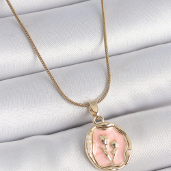 Mey İthalat® 316L Çelik Gold Renk Zincir Pembe Mineli Çiçek İşlemeli Portre Model Kadın Kolye