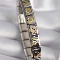 Mey İthalat® 316L Çelik Gümüş Renk Gold Kalp İşleme Nomination Model Kadın Bileklik