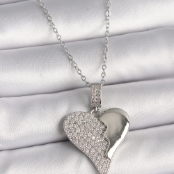 Mey İthalat® 316L Çelik Gümüş Renk Zincir Zirkon Taşlı Kırık Kalp Model Kadın Kolye