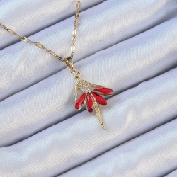 Mey İthalat® 316L Çelik Zincir Altın Renk Kırmızı Etekli Zirkon Taşlı Balerin Kolye