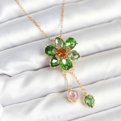 Mey İthalat® 316L Çelik Zincir Gold Renk Çiçek Model Sallantılı Kadın Kolye