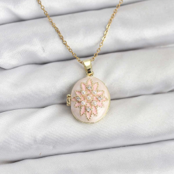 Mey İthalat® 316L Çelik Zincir Gold Renk Mineli Lotus Model Açılabilir Kadın Kolye