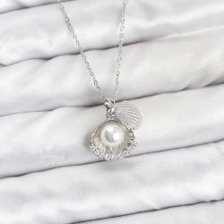 Mey İthalat® 316L Çelik Zincir Gümüş Renk İncili Deniz Kabuğu Model Zirkon Taşlı Kadın Kolye