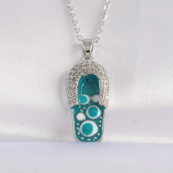 Mey İthalat® 316L Çelik Zincir Zirkon Taşlı Gümüş Renk Nazarlı Terlik Tasarımlı Kolye