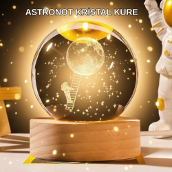 Mey İthalat® 5 cm 3D Kristal Astronot Küre Lamba – Dekoratif LED Işıklı Ahşap Stand