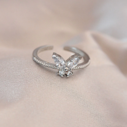 Mey İthalat® Ayarlamalı Gümüş Renk Metal Zirkon Taş ve Kristal Taşlı Kelebek Model Yüzük