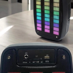 Mey İthalat® Bluetooth Hoparlör RGB Işıklı USB SD Kart Girişli Taşınabilir