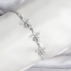 Mey İthalat® Çiçek Model Zirkon Taşlı Gümüş Renk Pirinç Su Yolu Kadın Bileklik