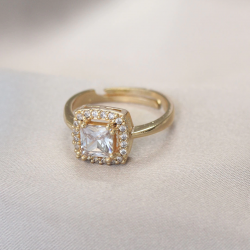 Mey İthalat® Gold Baget ve Zirkon Taşlı Kare Yüzük