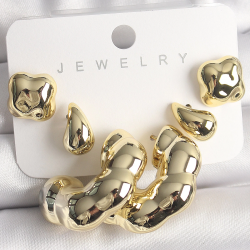 Mey İthalat® Gold Renk Yonca Damla Halka Model CCB Plastik Kadın Küpe Seti