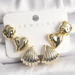 Mey İthalat® Gold Renk Yonca Kalp Deniz Kabuğu Figür CCB Kadın Küpe Seti