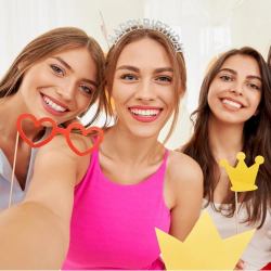 Mey İthalat® Gümüş Kristal Taşlı Happy Birthday Doğum Günü Tacı İthal Ürün A Kalite 17x16 cm