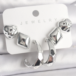 Mey İthalat® Gümüş Renk Kalp Halka Figür CCB Plastik Kadın Küpe Seti