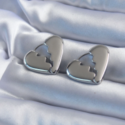 Mey İthalat® Gümüş Renk Kırık Kalp Model Pirinç Kadın Küpe