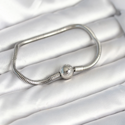 Mey İthalat® Gümüş Renk Pirinç Charm Bileklik