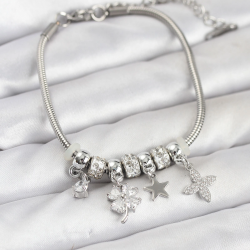 Mey İthalat® Gümüş Renk Pirinç Yonca Charmlı Kadın Bileklik