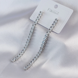 Mey İthalat® Gümüş Renk Zirkon Taşlı Kadın Küpe