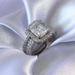 Mey İthalat® Gümüş Renk Zirkon Taşlı Kadın Yüzük