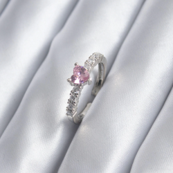 Mey İthalat® Gümüş Renk Zirkon Taşlı Pembe Kristal Kalp Model Kadın Yüzük