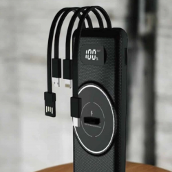 Mey İthalat® Hızlı Şarj Dijital Göstergeli Powerbankli Çoklu Şarj Özelliği