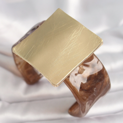 Mey İthalat® Kahverengi Mermer Desen Akrilik Plastik Gold Kare Plaka Model Vintage Kadın Bilezik