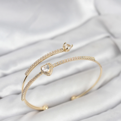 Mey İthalat® Kalp Model Pirinç Gold Renk Kadın Bileklik