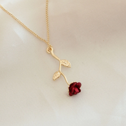 Mey İthalat® Kırmızı Gül Figürlü Kolye