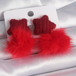 Mey İthalat® Kırmızı Renk Tüylü Yıldız Ponpon Model Kadın Küpe