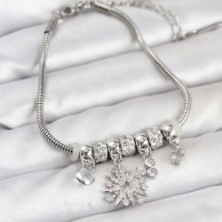 Mey İthalat® Kutup Yıldızı Model Charmlı Gümüş Renk Kadın Bileklik