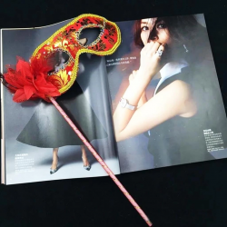 Mey İthalat®  Lüks Saplı Maskeli Balo Maskesi Kırmızı Renk 35 cm