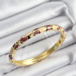 Mey İthalat® Mineli Pirinç Fuşya Ve Krem Petek Motifli Gold Renk Kadın Kelepçe