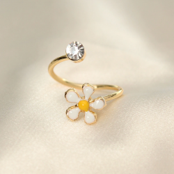 Mey İthalat® Papatya Tasarımlı Zirkon Taşlı Ayarlanabilir Yüzük