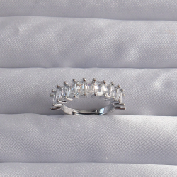 Mey İthalat® Pirinç Ayarlamalı Gümüş Renk Baget Taşlı Su Yolu Yüzük