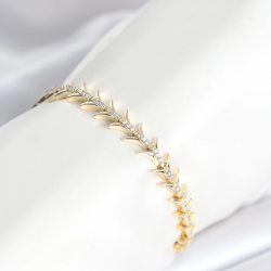 Mey İthalat® Pirinç Gold Renk Balık Sırtı Model Zirkon Taşlı Kadın Bileklik