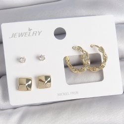 Mey İthalat® Pirinç Gold Renk Burgu Halka Model Zirkon Taşlı Kare Detay 3 Çift Kadın Küpe Seti