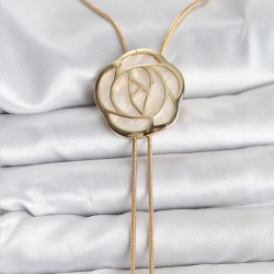 Mey İthalat® Pirinç Gold Renk Gül Model Asansörlü Kadın Kolye