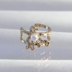 Mey İthalat® Pirinç Gold Renk İncili Ahtapot Earcuff Küpe