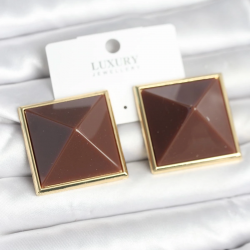 Mey İthalat® Pirinç Gold Renk Kahverengi Piramit Model Kadın Küpe